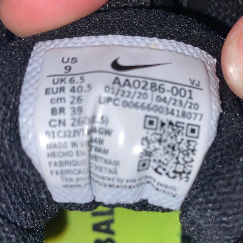 Nike Volleyball/Running shoes size 9 - Picture 5 of 6